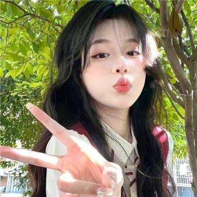 三个月亮